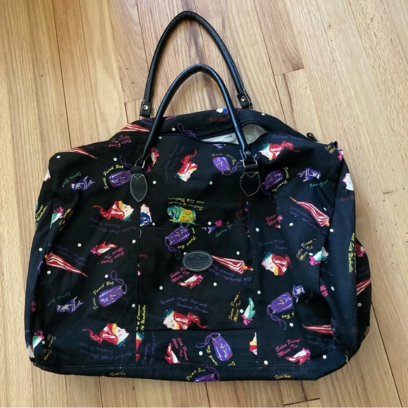 NWOT Large Travel tote. Lightweight canvas with top zipper closure. - Picture 2 of 7